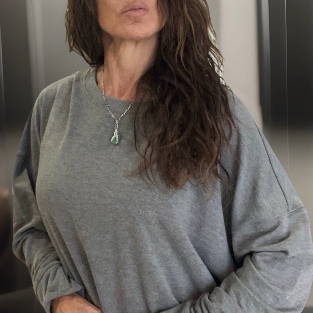 Womens Gray Long Sleeve Shirt size L Pullover Plain Crew Neck Sweatshirt Casual - Picture 4 of 7